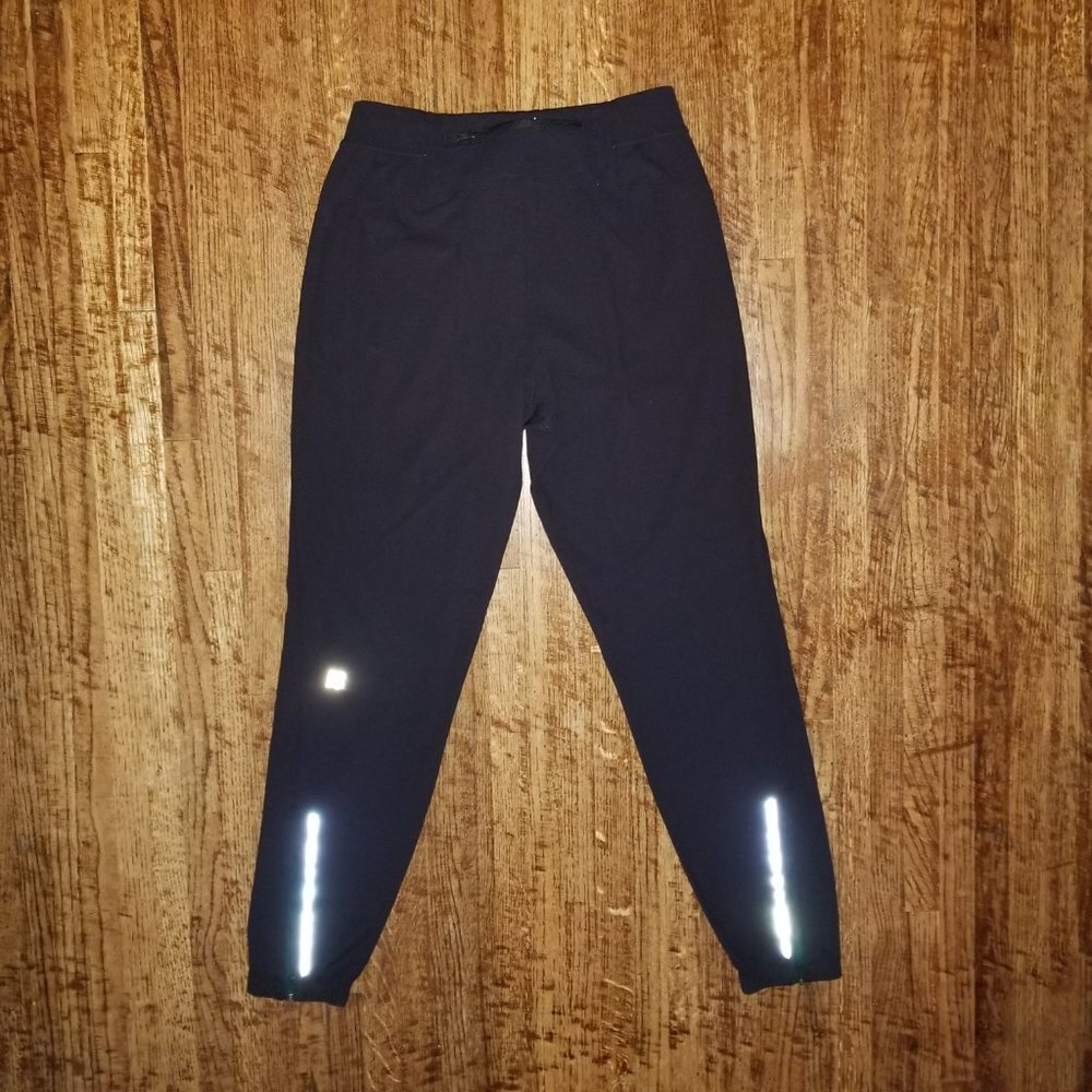 Lululemon Surge Jogger - Picture 10 of 13